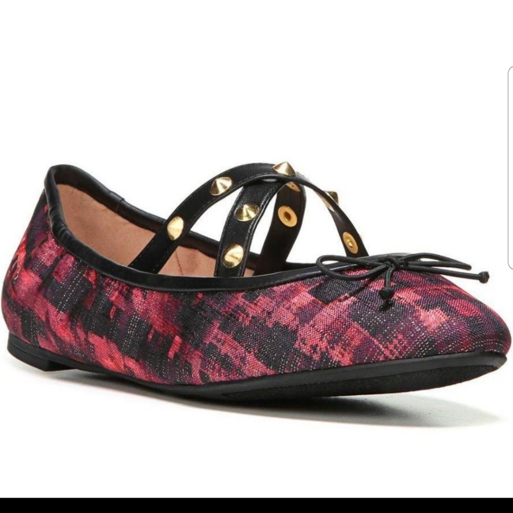 Ballet flats